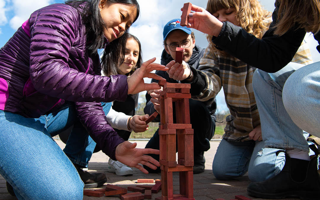staged-team-building-39-2