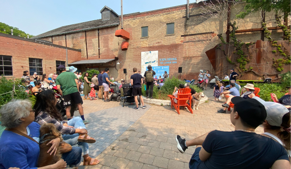  Inkloosive Voices playing in Tiffany Commons
