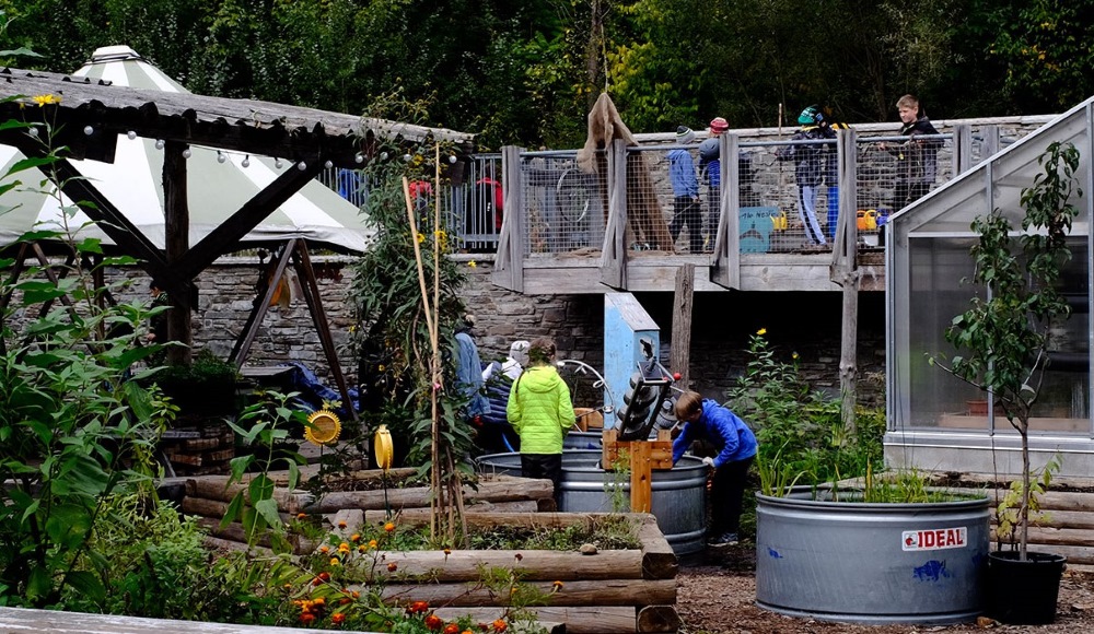 bnr_childrensgardenrevitalization_1500x700