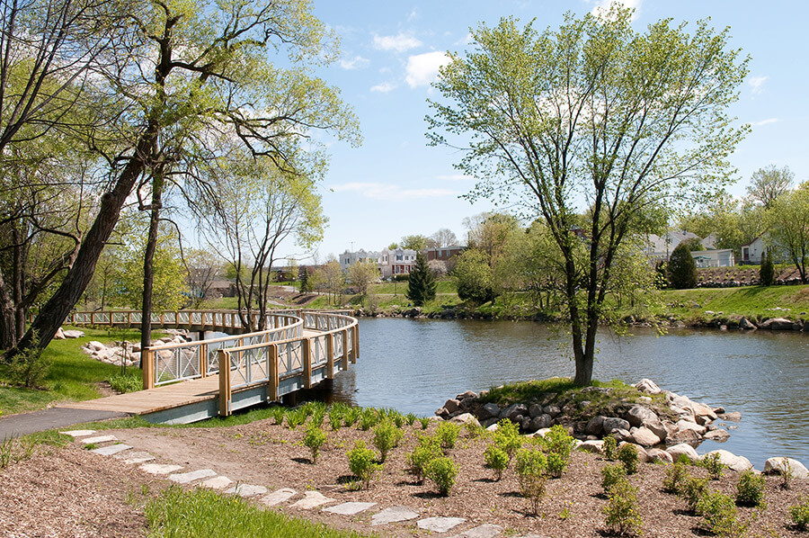 Parc linu00e9aire de la Riviu00e8re-Saint-Charles — Quebec City, QC 